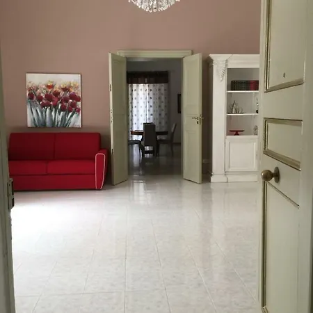Donna Checchina Apartman Cefalù